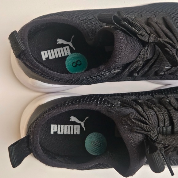 EUC Puma Sneakers, Black, Size 8 - Picture 5 of 6